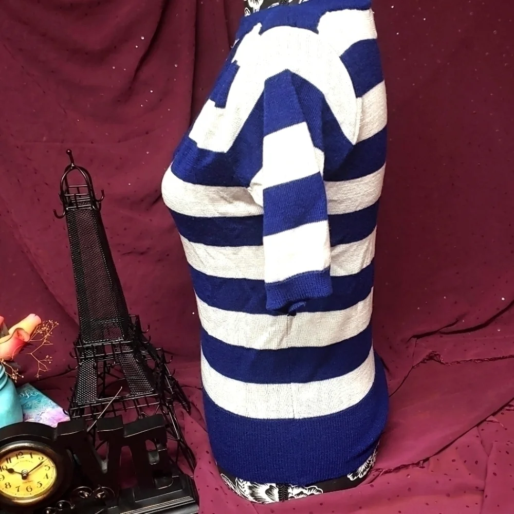 Knitvo Navy White Striped Sweater